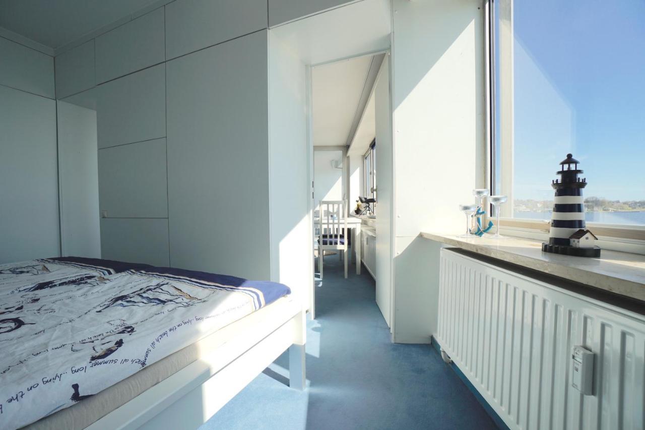 Ferienwohnung Schleiloge Mit Panoramablick Auf Die Schlei Schleswig Exterior photo